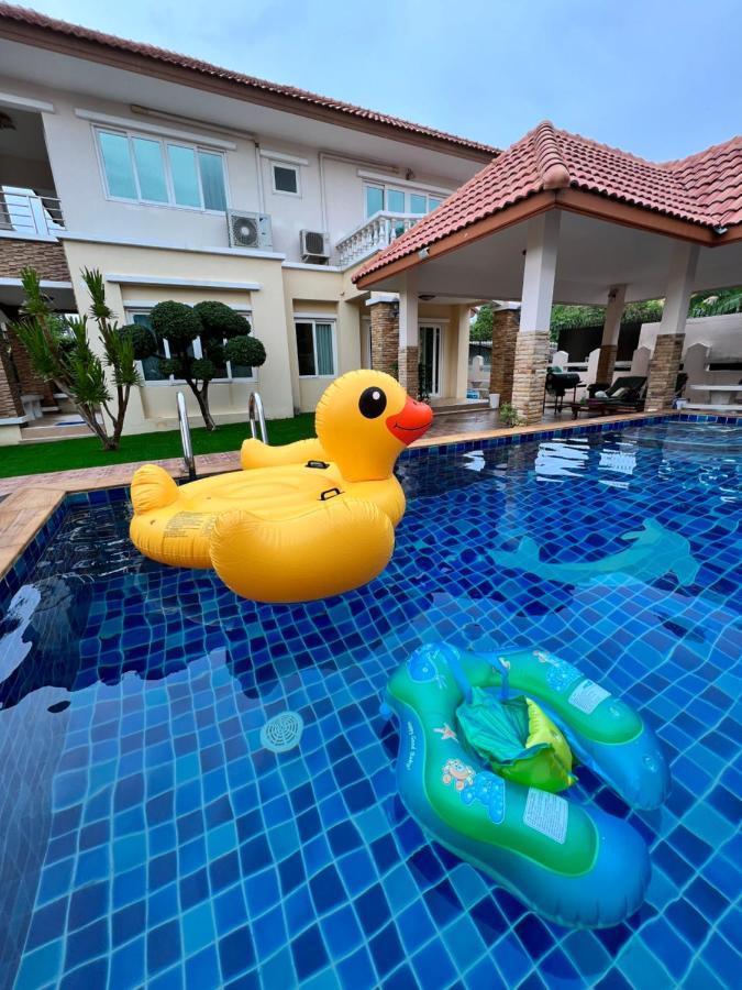 Yoch Pool Villa Паттая Екстер'єр фото