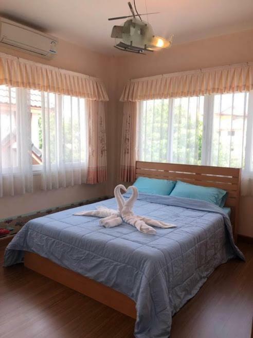 Yoch Pool Villa Паттая Екстер'єр фото