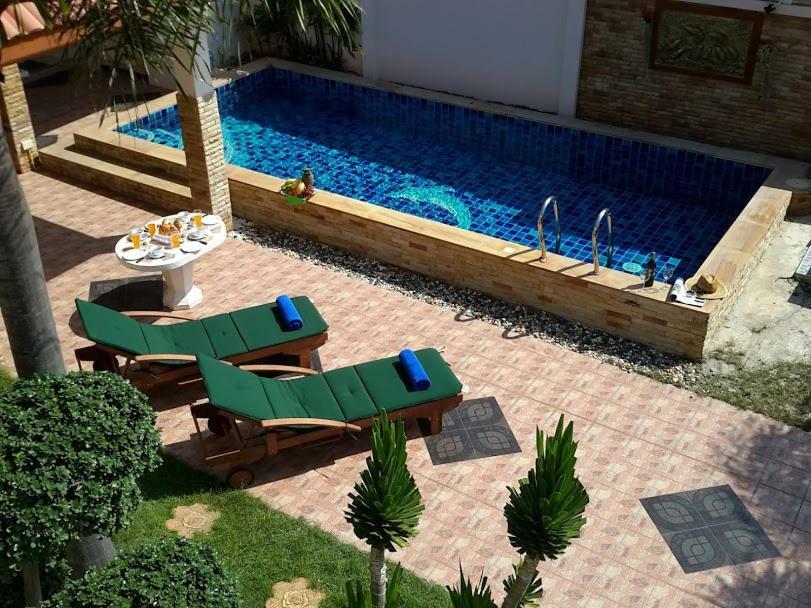 Yoch Pool Villa Паттая Екстер'єр фото